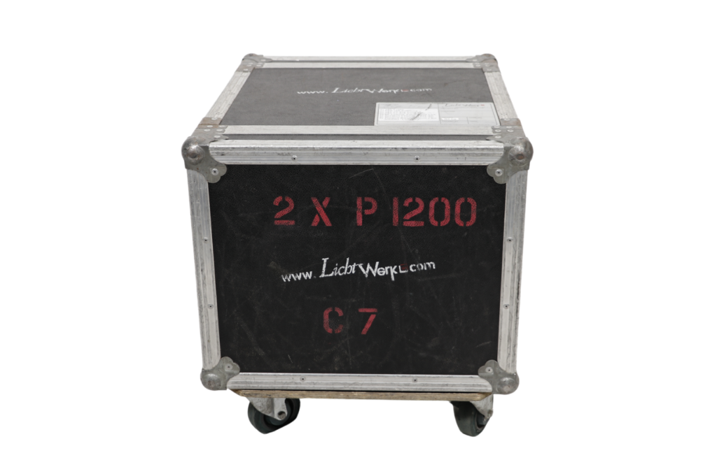 d&b P1200 Verstärker mit C7-Controller
